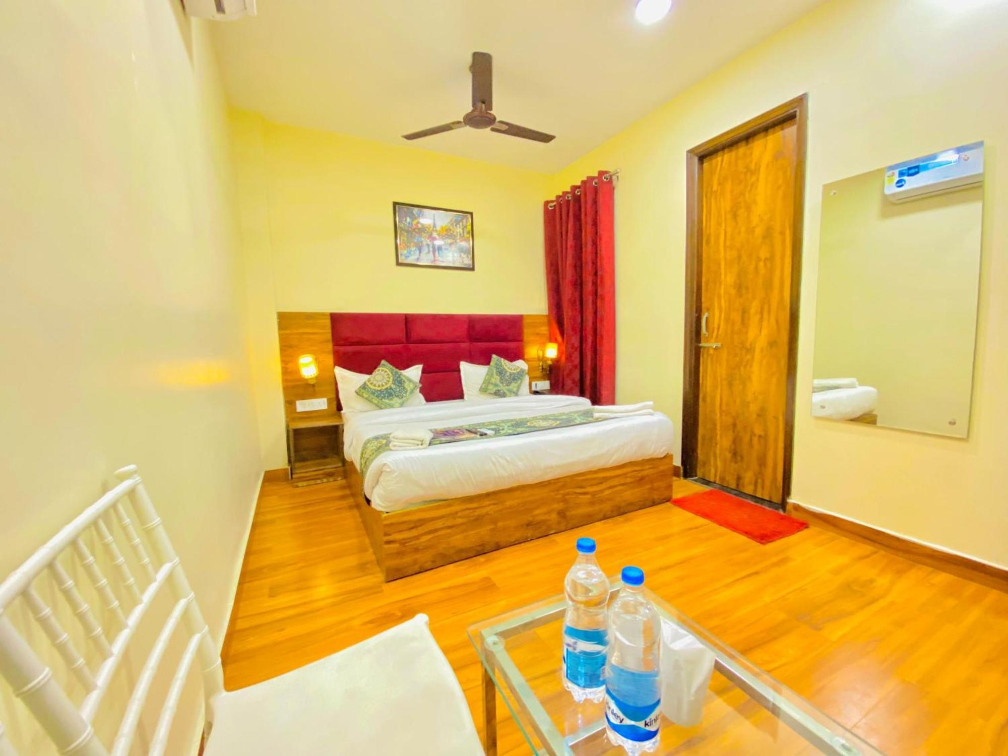 Hotel Holiday First 300 Meter From Golden Temple Amritsar Exterior photo