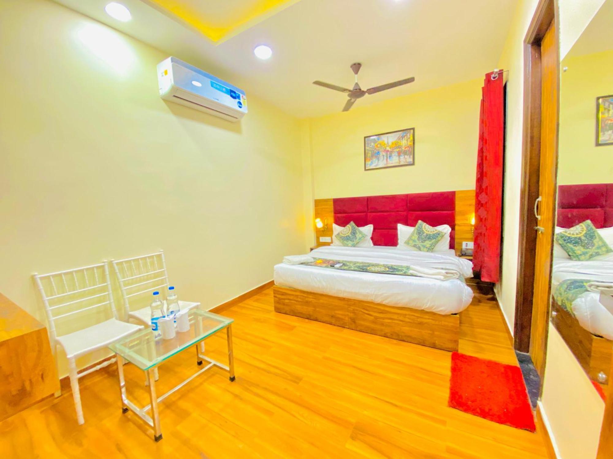 Hotel Holiday First 300 Meter From Golden Temple Amritsar Exterior photo