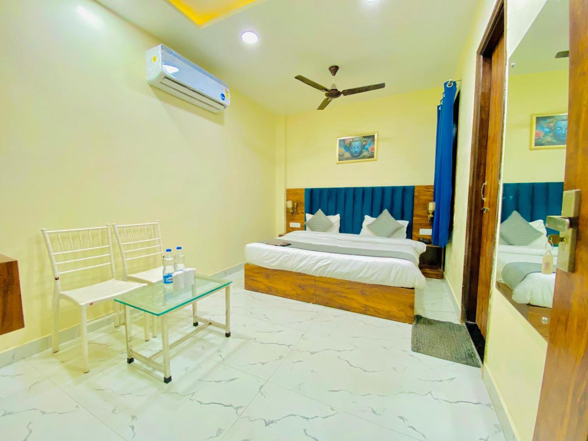 Hotel Holiday First 300 Meter From Golden Temple Amritsar Exterior photo
